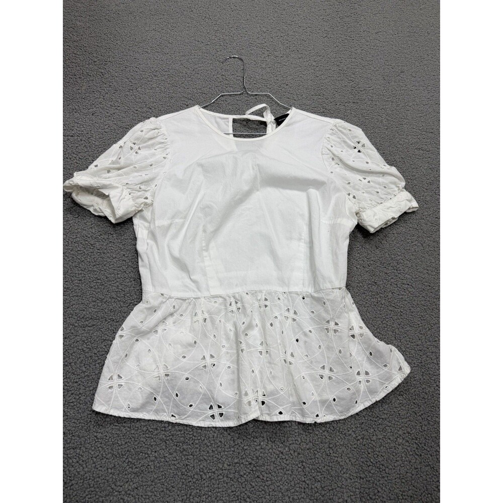 Who What Wear Top White Women Eyelet Preppy Retro Classic Vacay Size Medium